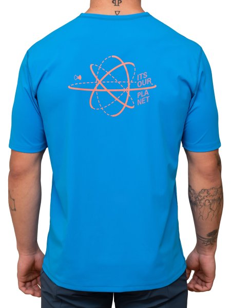 Preview: MEN UV Shirt ‘navatu cielo‘ back view with model 