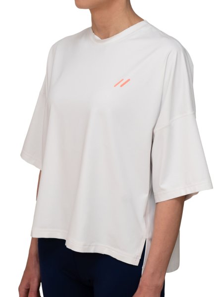 Preview: WOMEN UV Shirt ‘tuca white‘ side view with model 