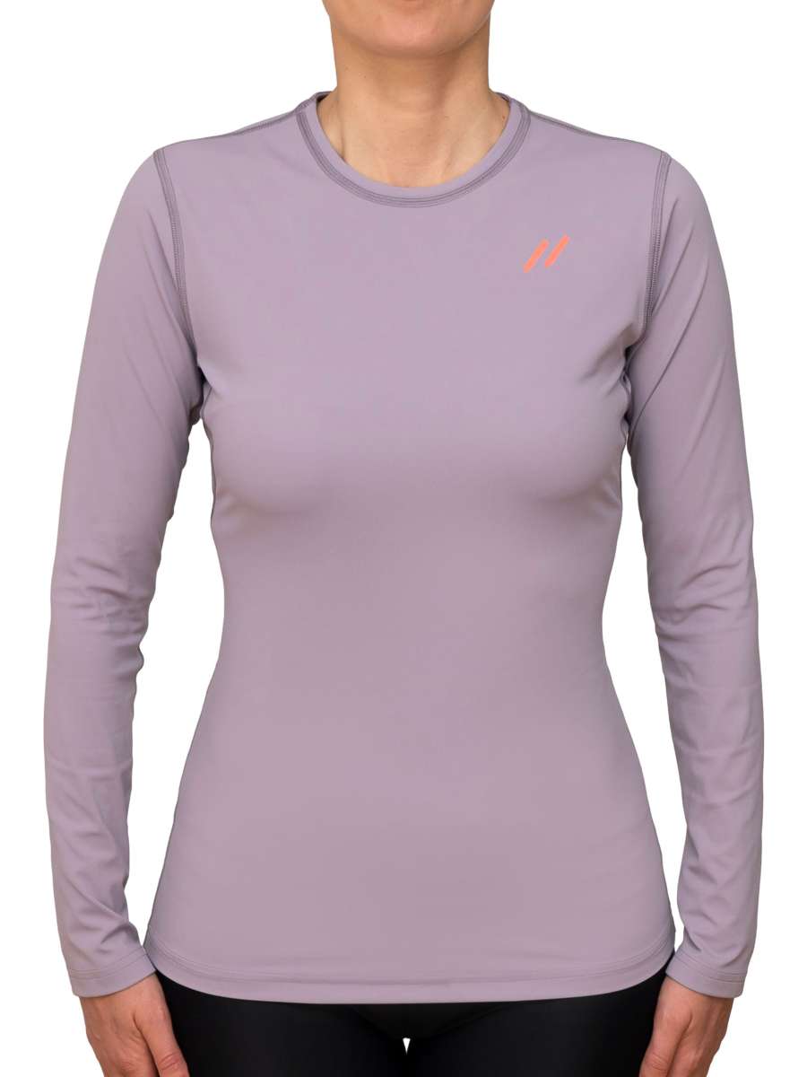 WOMEN UV Langarmshirt ‘piti purple ash‘ front view with model 