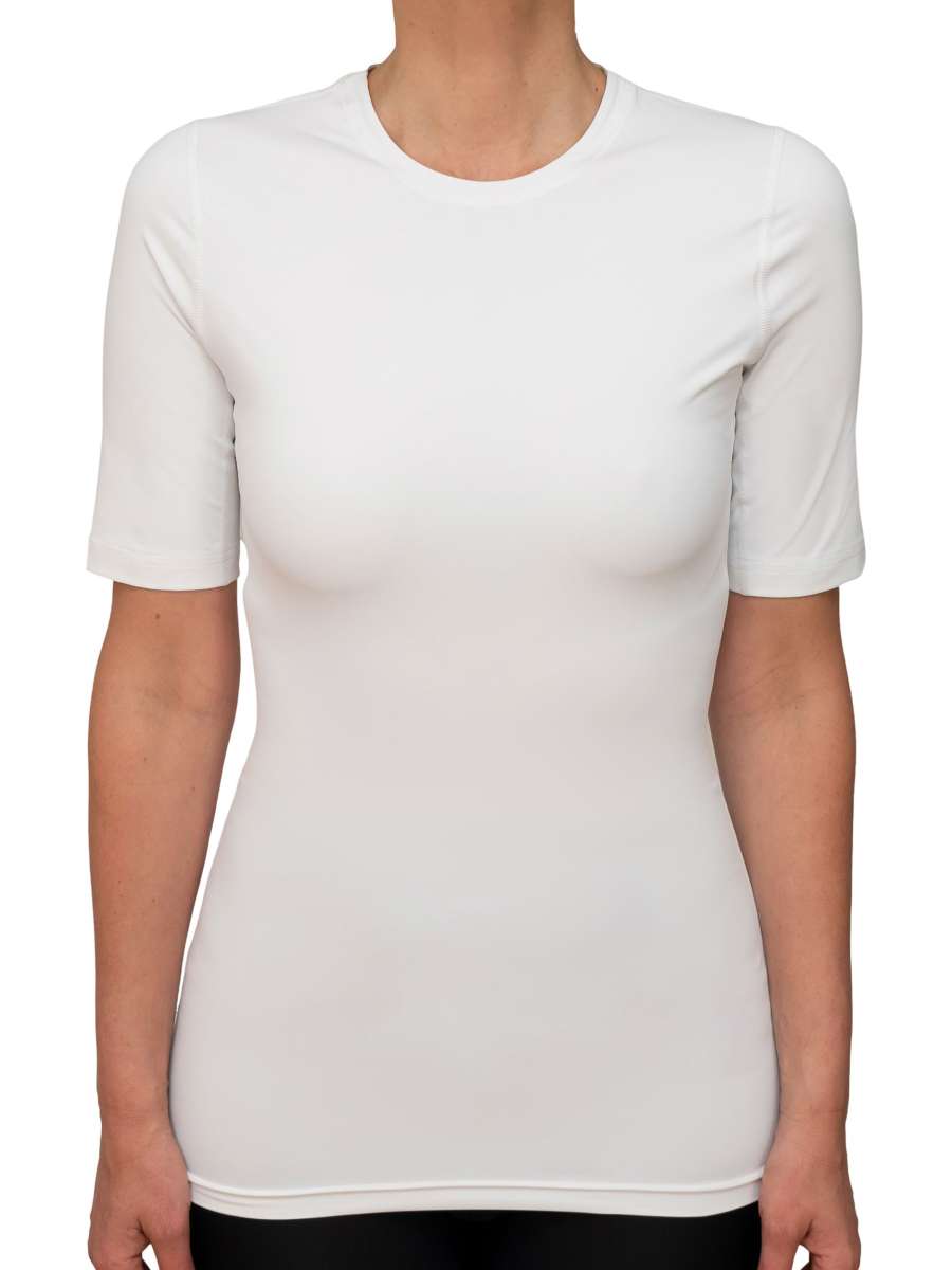 WOMEN UV Shirt ‘avaro white‘ front view with model 