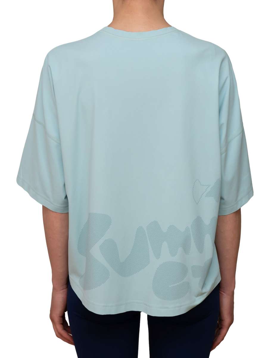 WOMEN UV Shirt ‘summer aquarius‘ Rückansicht mit Model 